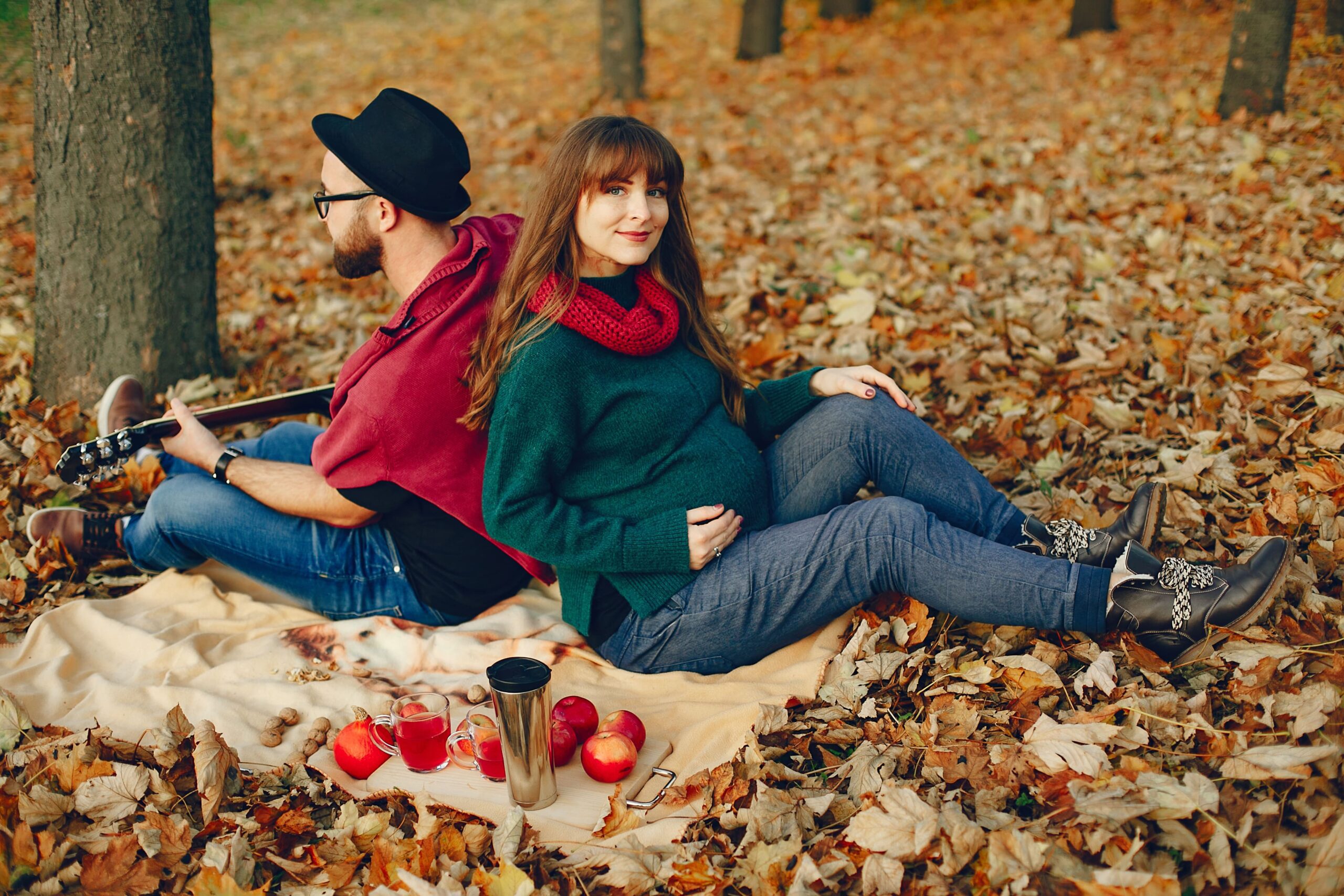 photo-couple-automne-pique-nique