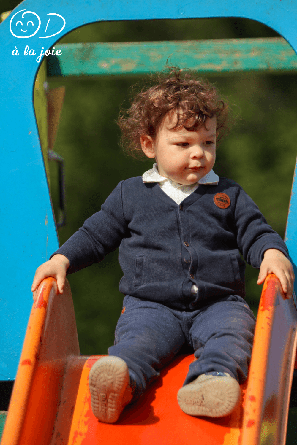 enfant-toboggan-photo